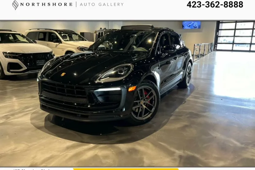 2022 Porsche Macan S photo 1