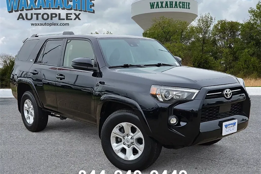 2024 Toyota 4Runner SR5 photo 1