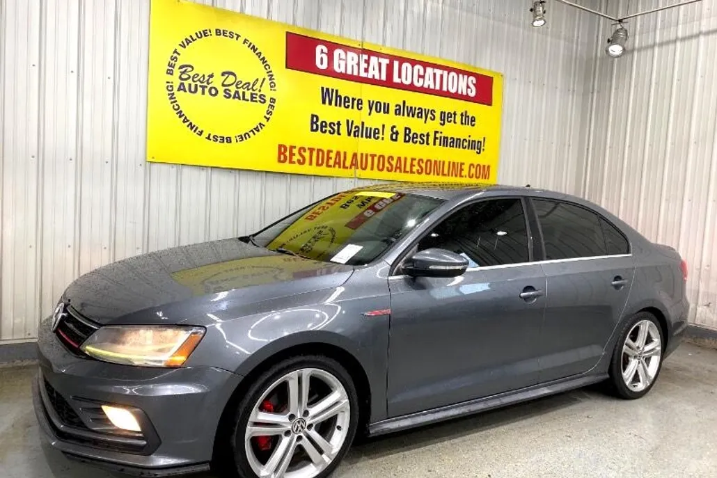 2017 Volkswagen Jetta 2.0T GLI photo 1