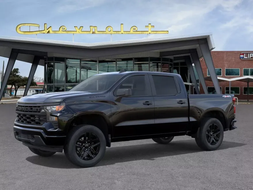 2025 Chevrolet Silverado 1500 Custom photo 1
