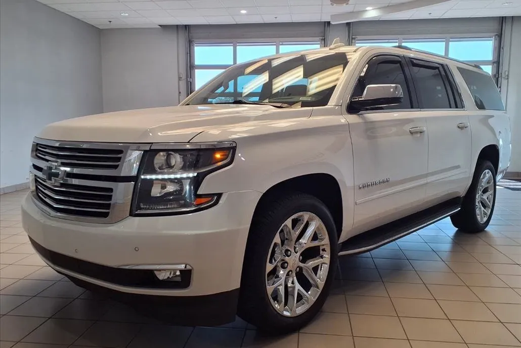 2020 Chevrolet Suburban Premier photo 1