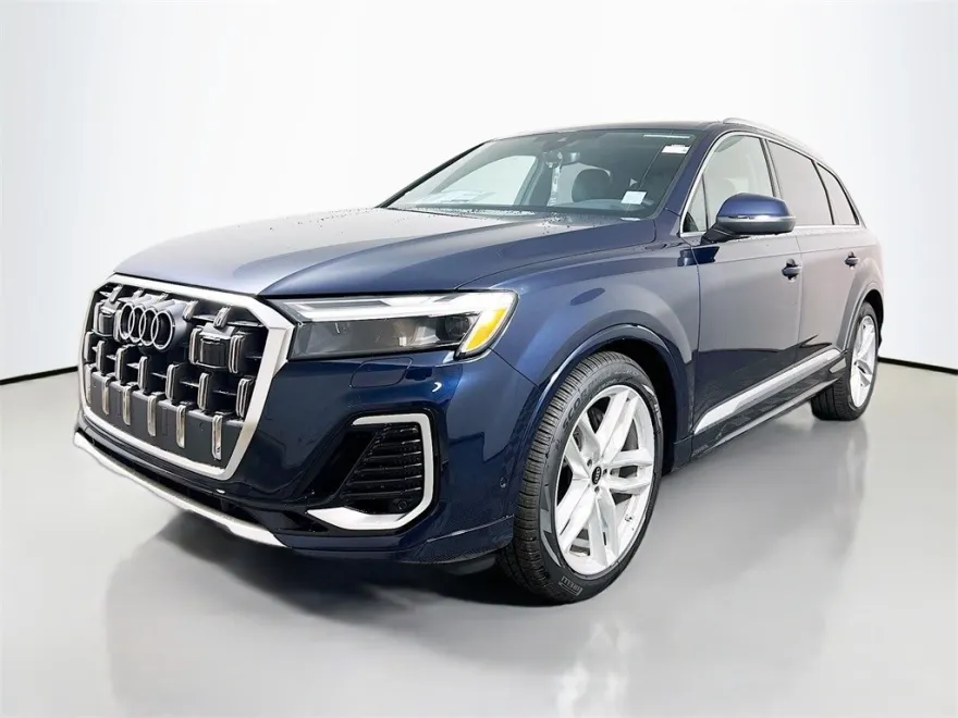 2025 Audi Q7 55 Premium Plus photo 1