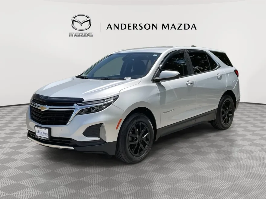 2022 Chevrolet Equinox LT photo 1