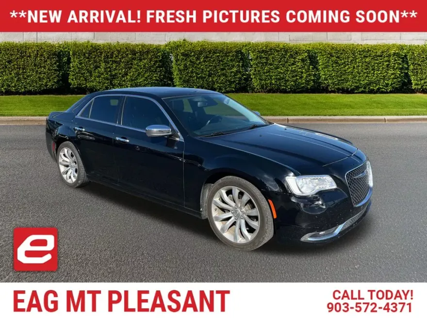 2019 Chrysler 300 Limited photo 1