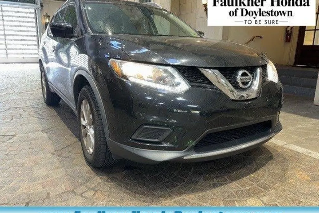 2016 Nissan Rogue AWD SV photo 1