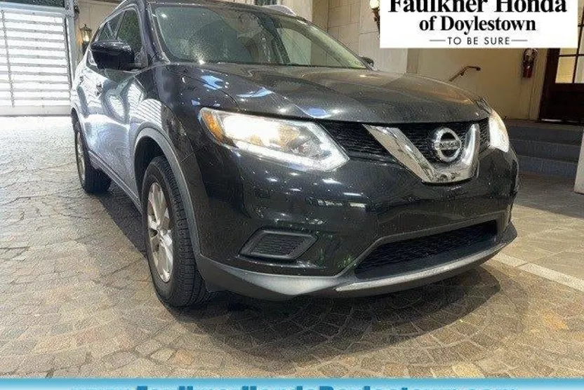 2016 Nissan Rogue AWD SV photo 1