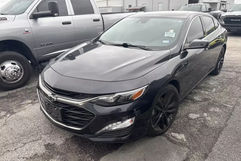 2023 Chevrolet Malibu 1LT photo 1