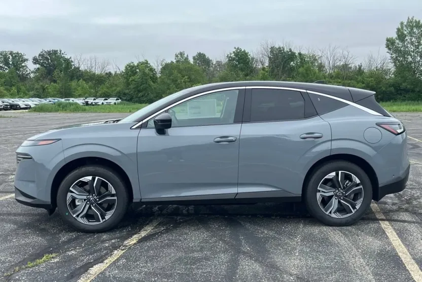 2025 Nissan Murano SL photo 1