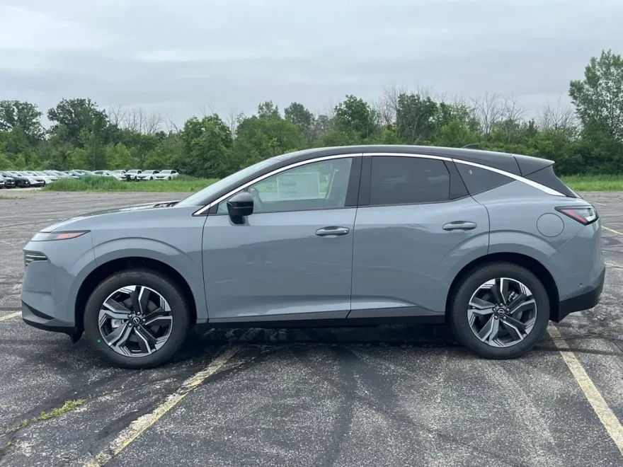 2025 Nissan Murano SL photo 1