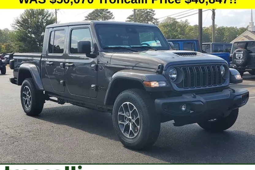 2025 Jeep Gladiator Sport S photo 1