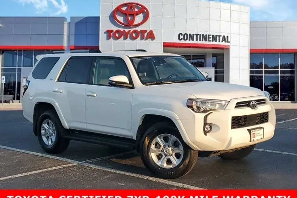 2024 Toyota 4Runner SR5 Premium photo 1