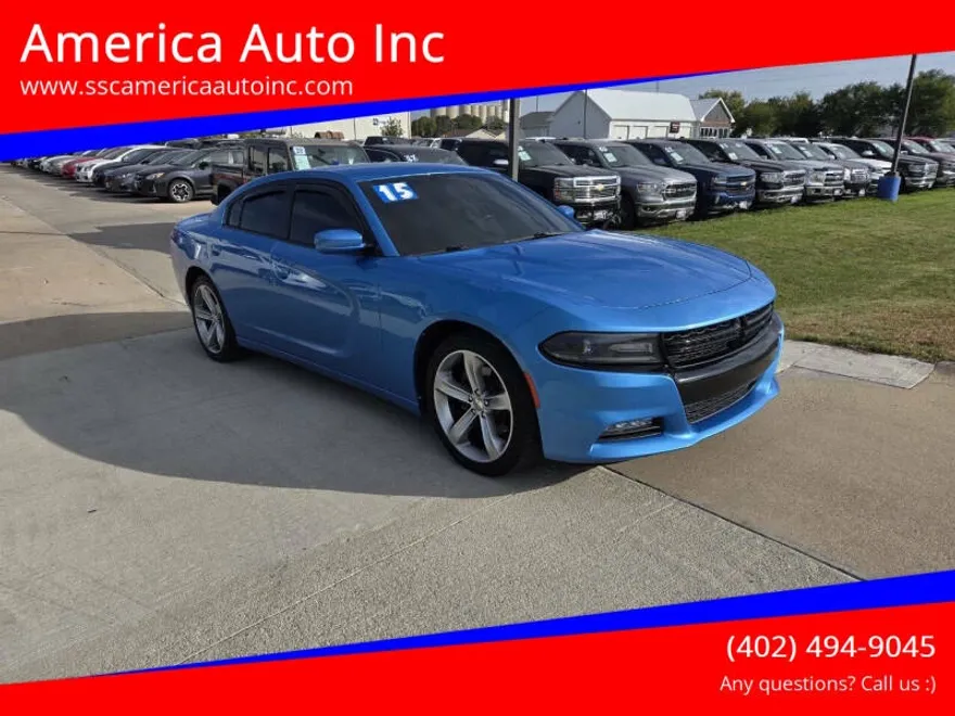 2015 Dodge Charger R/T photo 1