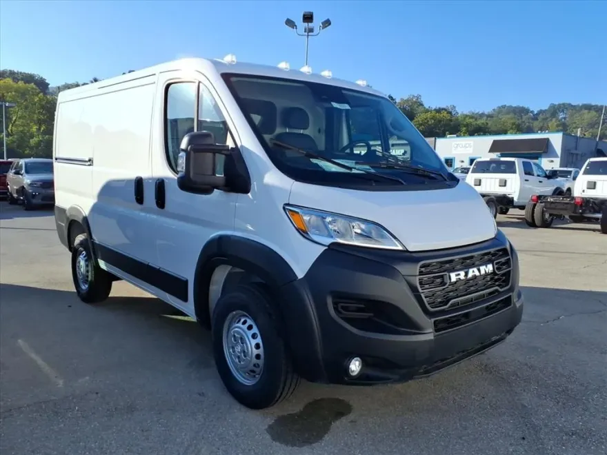 2025 Ram ProMaster 1500 Tradesman Cargo Van photo 1