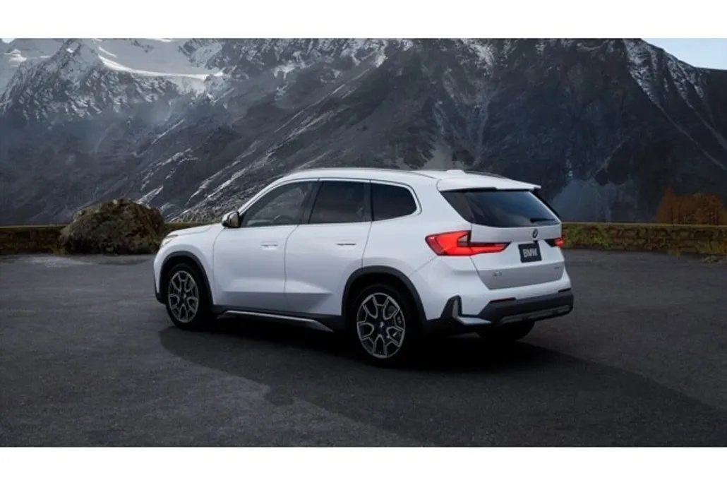 2026 Bmw X1 XDrive28i photo 1