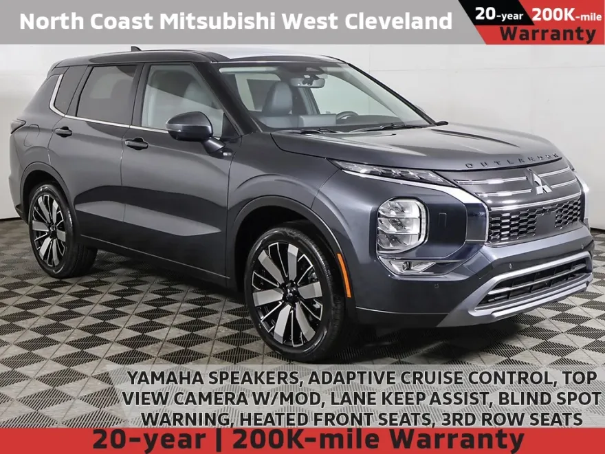 2025 Mitsubishi Outlander SE photo 1