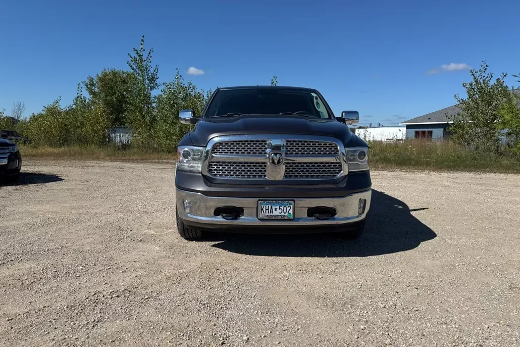 2014 Ram 1500 Laramie photo 1