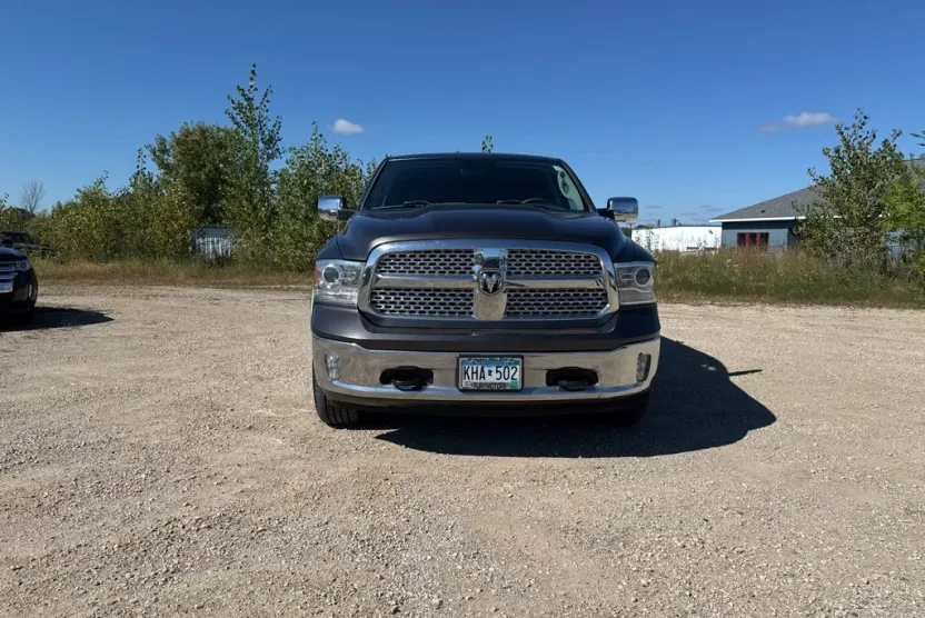 2014 Ram 1500 Laramie photo 1
