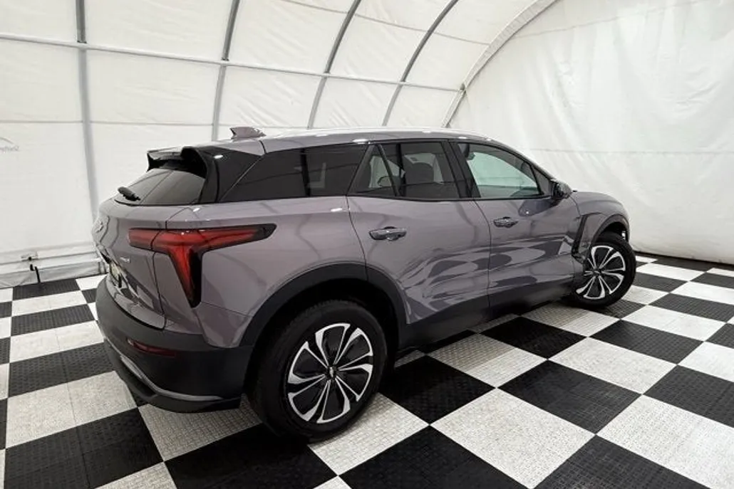 2024 Chevrolet Blazer EV photo 1
