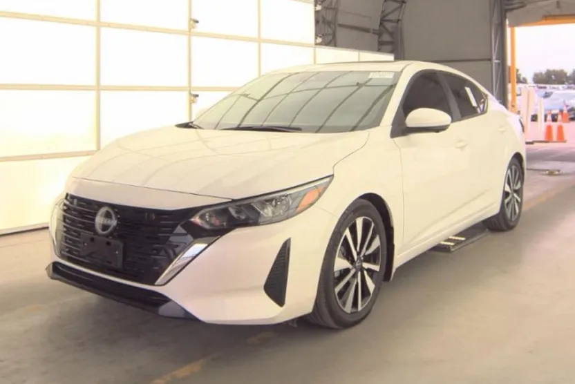 2024 Nissan Sentra SV photo 1