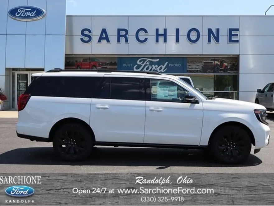 2025 Ford Expedition MAX Platinum photo 1