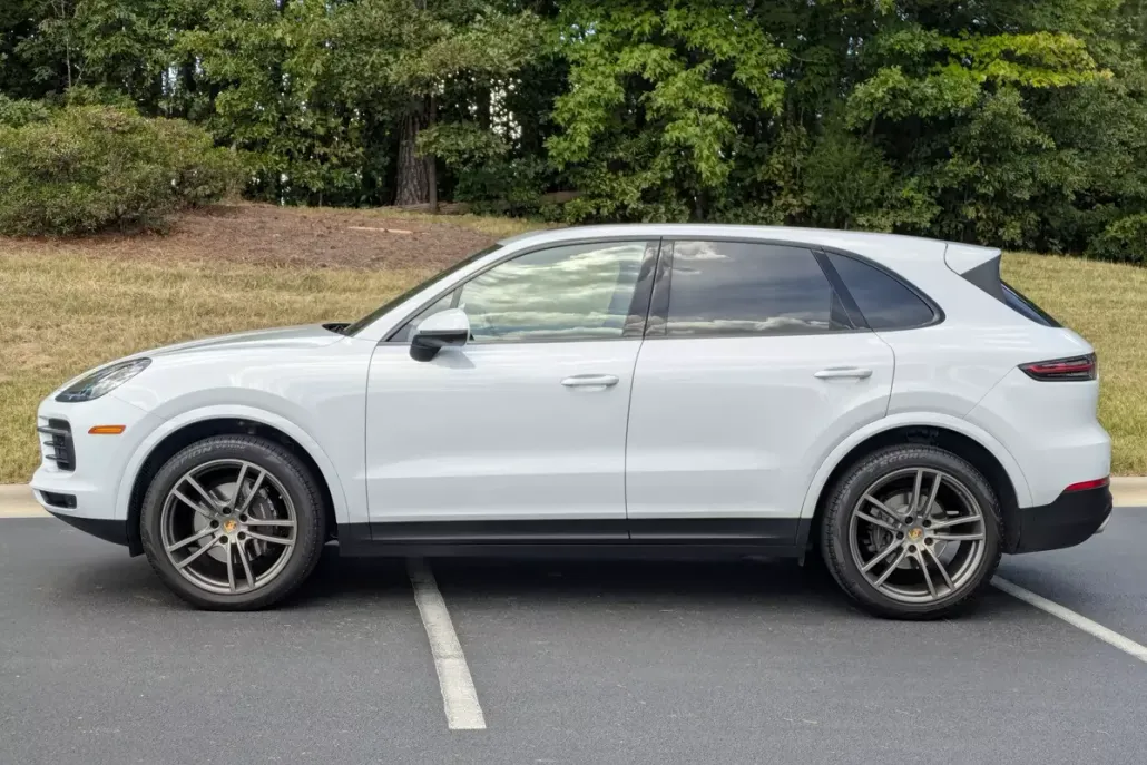 2020 Porsche Cayenne photo 1