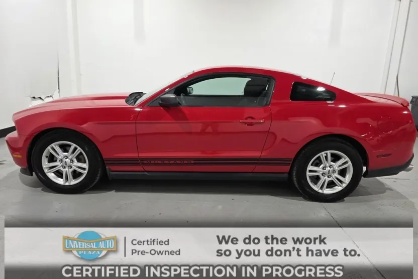 2012 Ford Mustang V6 photo 1