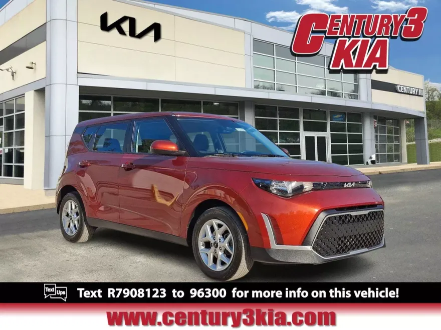 2024 Kia Soul S photo 1