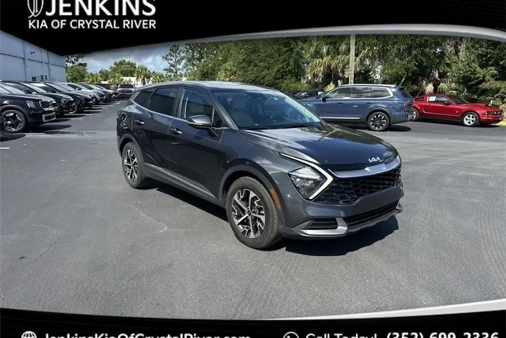 2023 Kia Sportage EX photo 1