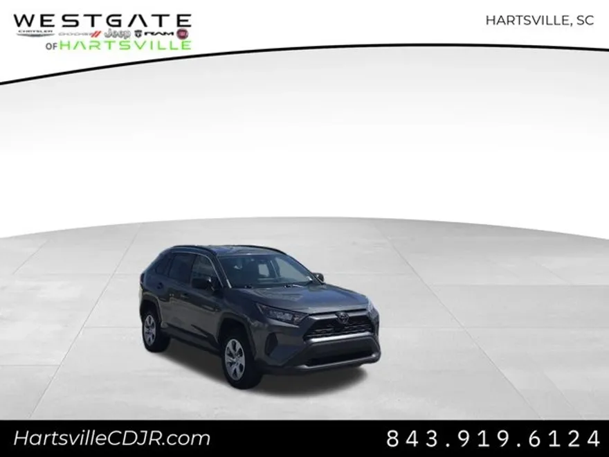 2020 Toyota RAV4 LE photo 1