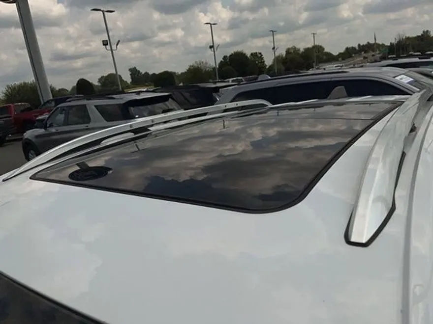 2019 Chevrolet Equinox LT photo 1