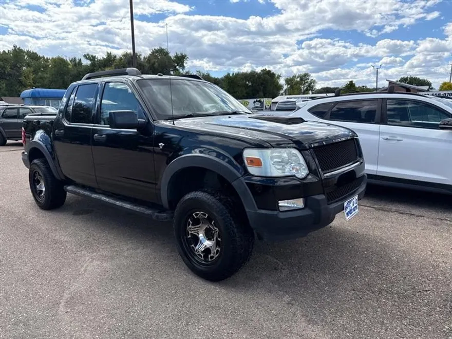 2007 Ford Explorer Sport Trac XLT photo 1