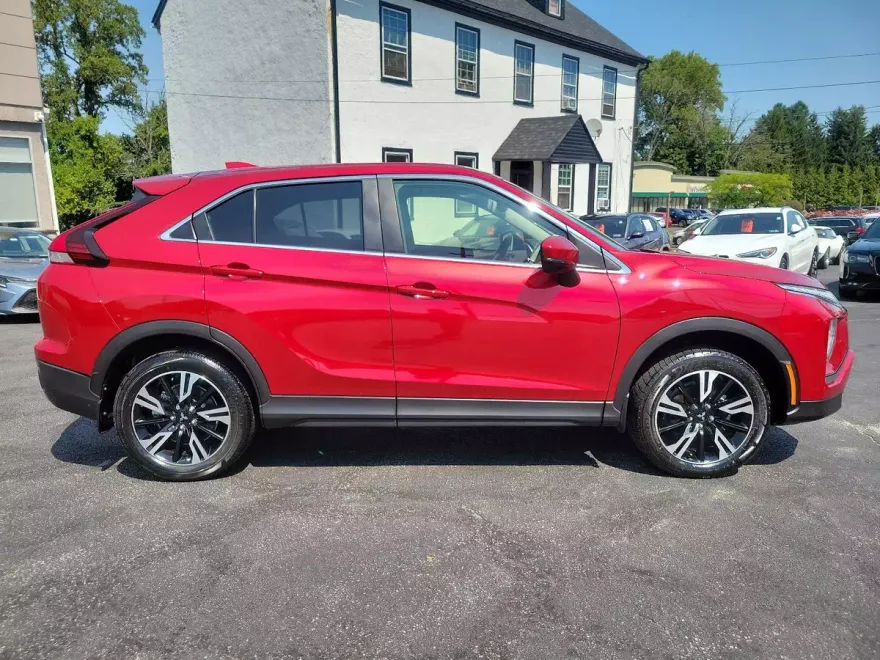 2023 Mitsubishi Eclipse Cross SEL photo 7