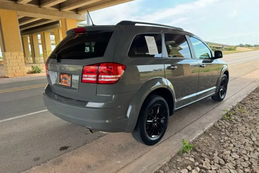 2020 Dodge Journey SE Value photo 1