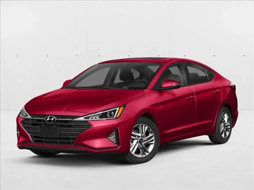 2020 Hyundai Elantra SEL photo 1