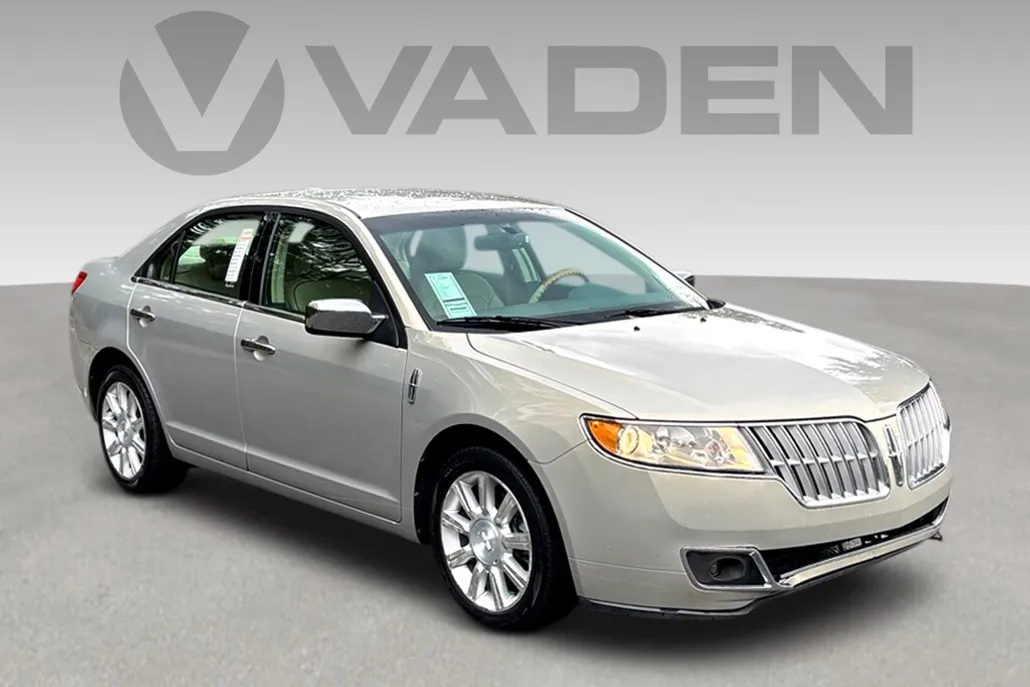 2010 Lincoln MKZ Base photo 1