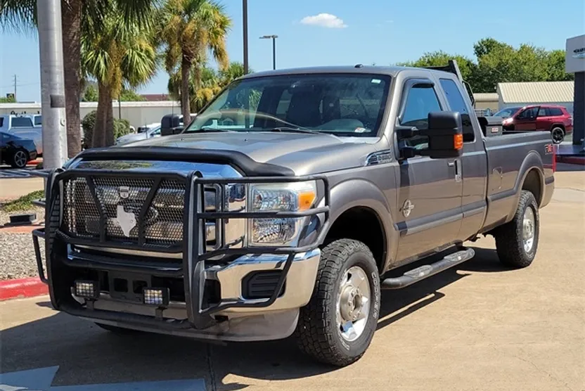 2011 Ford F-250 photo 1