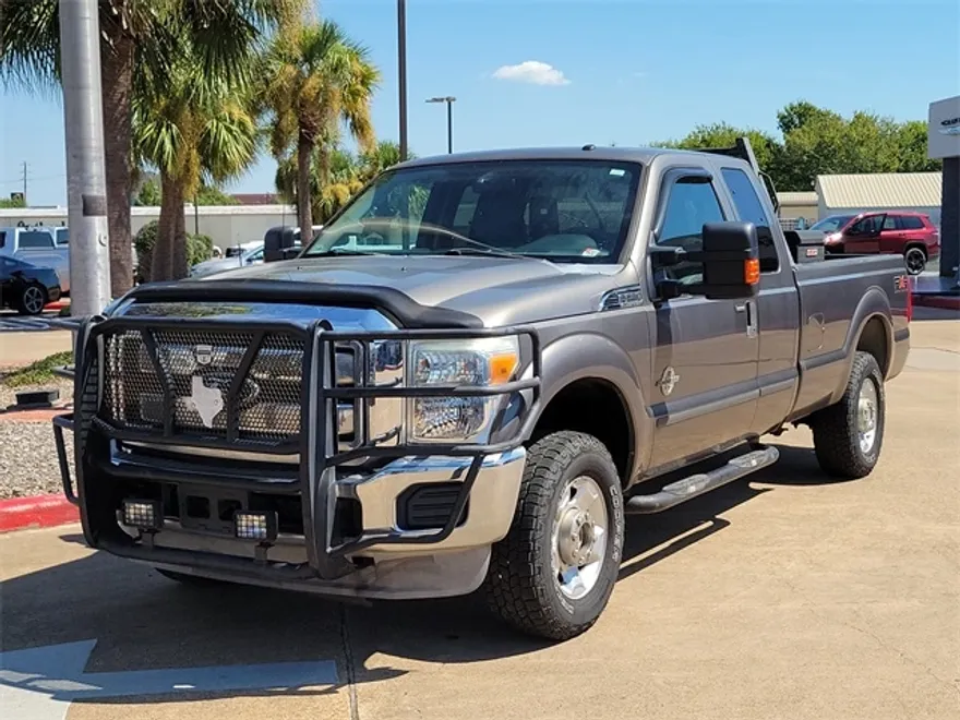 2011 Ford F-250 photo 1