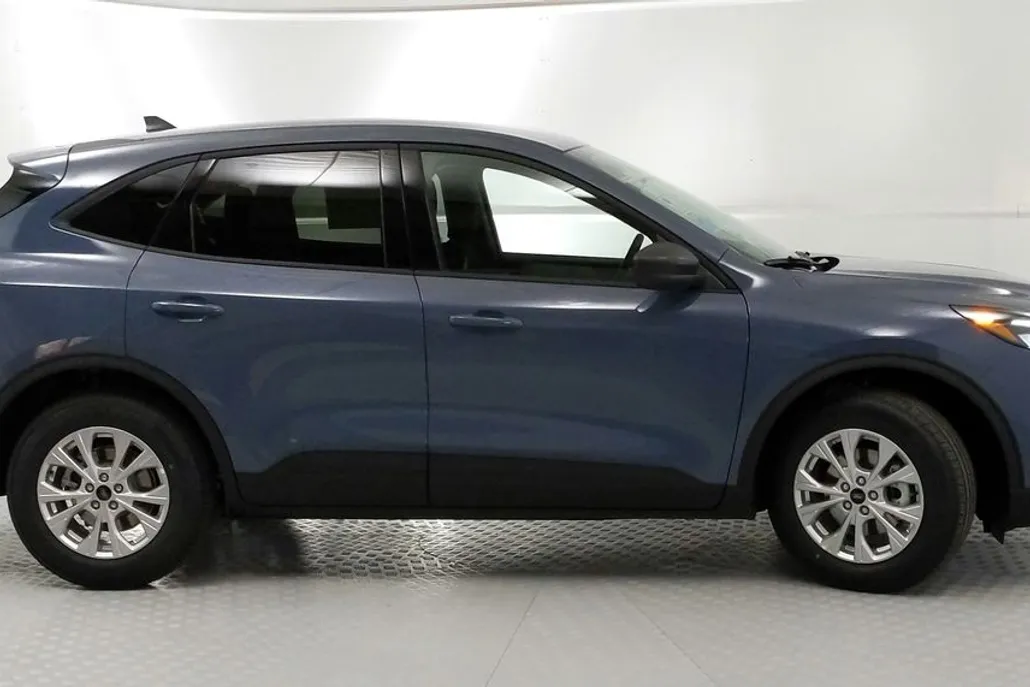 2025 Ford Escape Active photo 1