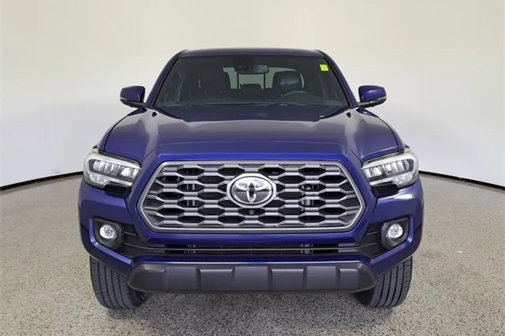 2023 Toyota Tacoma TRD Off-Road V6 photo 1