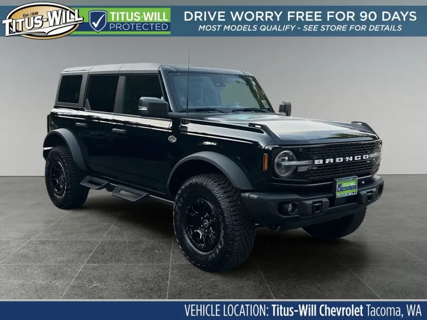 2023 Ford Bronco Base photo 1