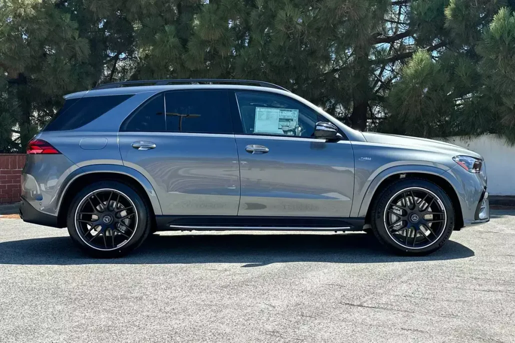 2026 Mercedes Benz GLE AMG 53 photo 1