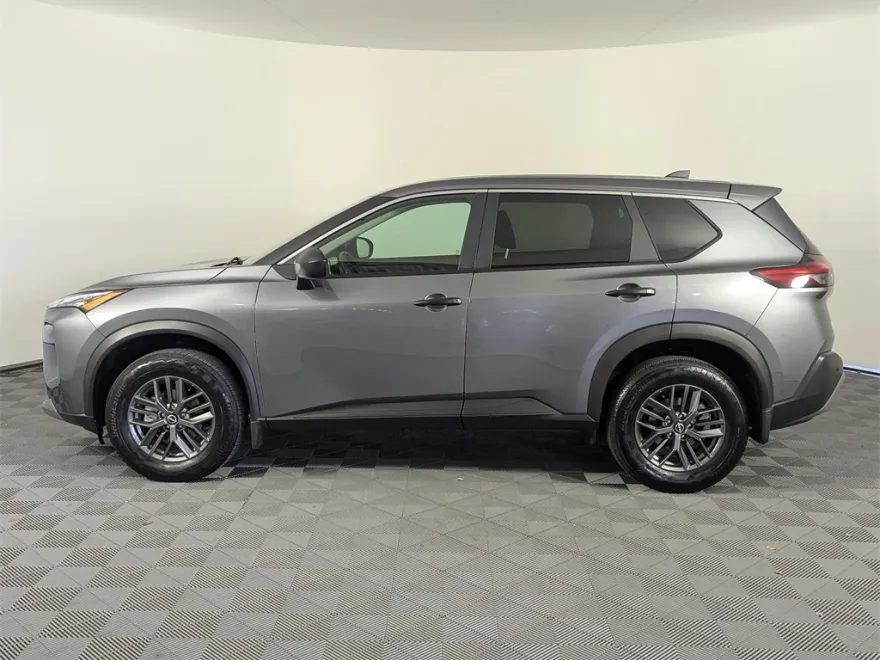 2022 Nissan Rogue S photo 1