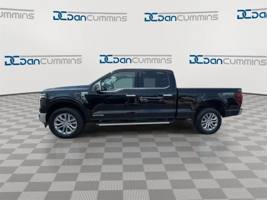 2025 Ford F-150 Lariat photo 1
