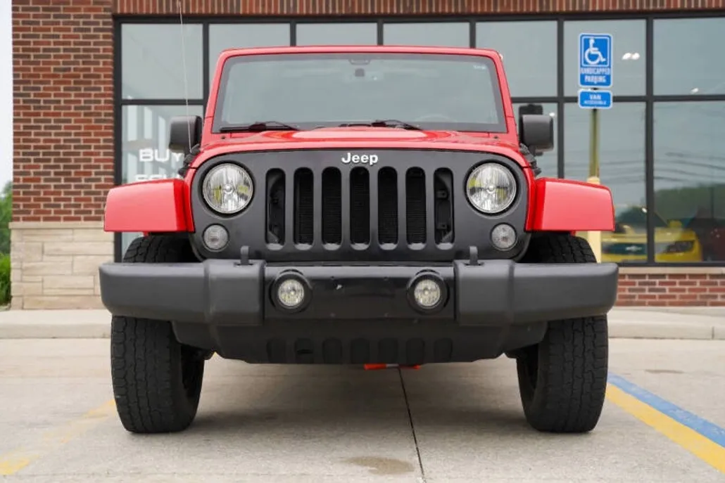 2015 Jeep Wrangler Unlimited photo 1