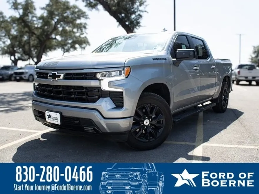 2024 Chevrolet Silverado 1500 RST photo 1