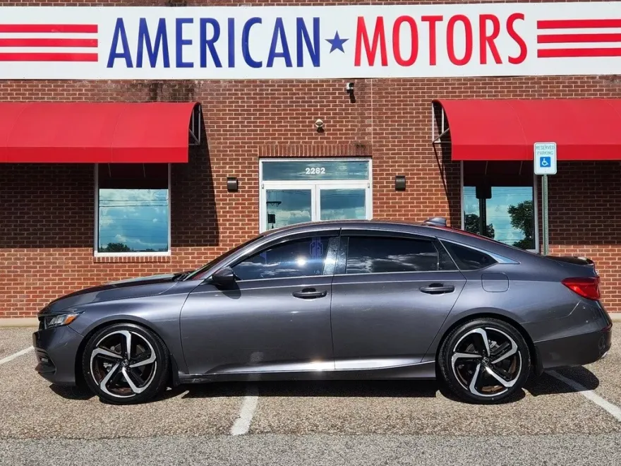2018 Honda Accord Sport photo 1