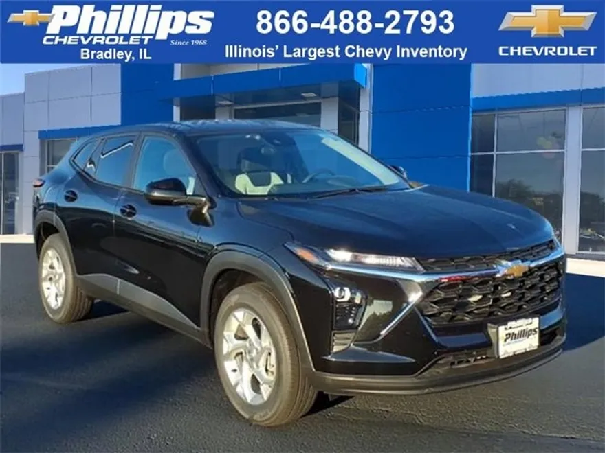 2026 Chevrolet Trax LS photo 1