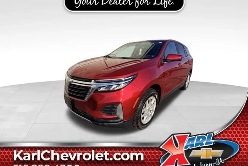 2022 Chevrolet Equinox LT photo 1