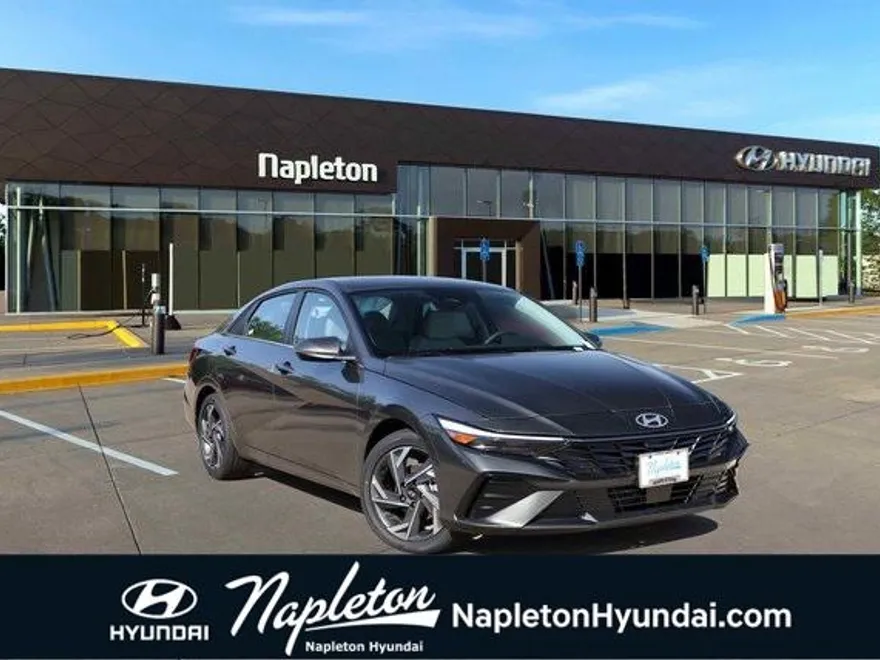 2025 Hyundai Elantra Limited photo 1