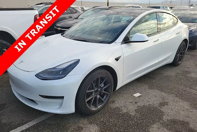 2023 Tesla Model 3 photo 1